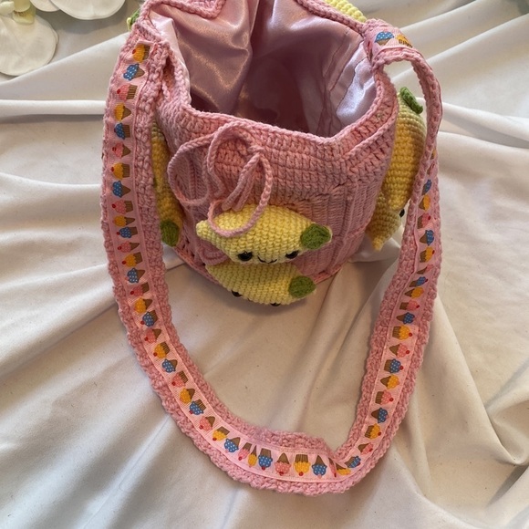 DudonStill Handmade Happy Lemons Pink Crochet Shoulder Bag - Picture 9 of 12